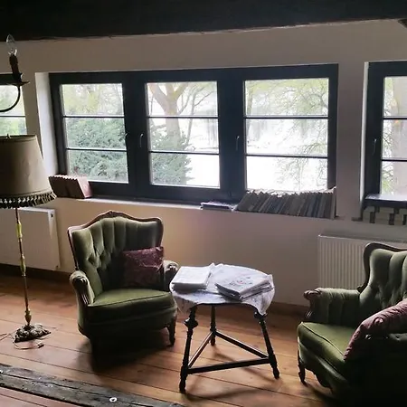 Frühstückspension Stara Papiernia Lasek 3*