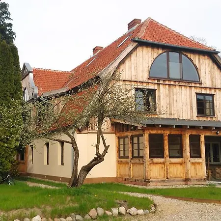 Frühstückspension Stara Papiernia Lasek 3*