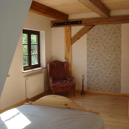 Frühstückspension Stara Papiernia Lasek 3*